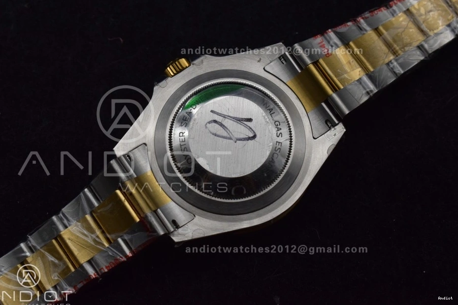 V3 Edition YG SS Tone Bracelet on Sea-Dweller Black GMF Best Two A2824 SS YG Dial 126603 1120